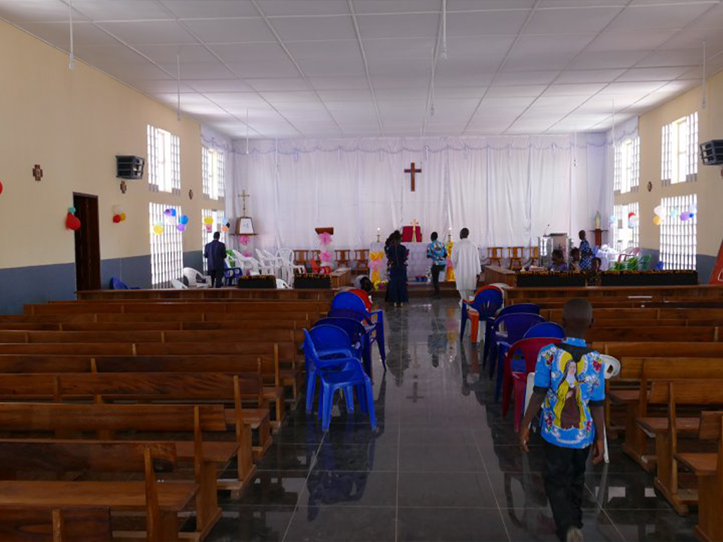 Bishop Montfort Stima at Chrism Mass